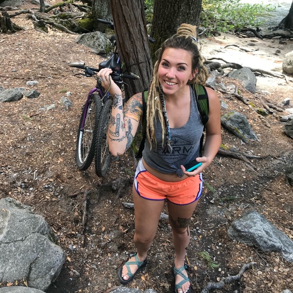 Meet your Posher, Lo - Picture 2 of 2